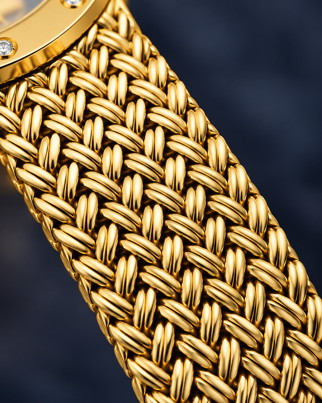 ROMANTIQUE Gold — Maison Kidora · Gros plan du bracelet
